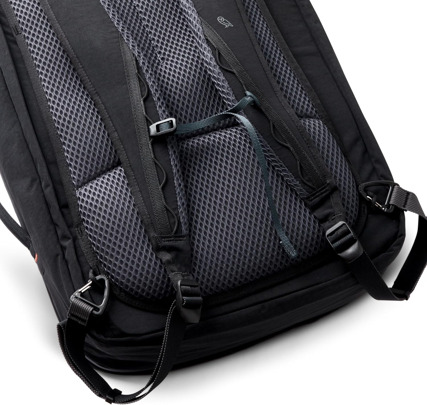 Bellroy Lite Travel Pack 38L (carry-on backpack, large travel backpack for international travelers, with laptop pocket, interior packing cells and tuck-away shoulder straps) - Black - Image 4