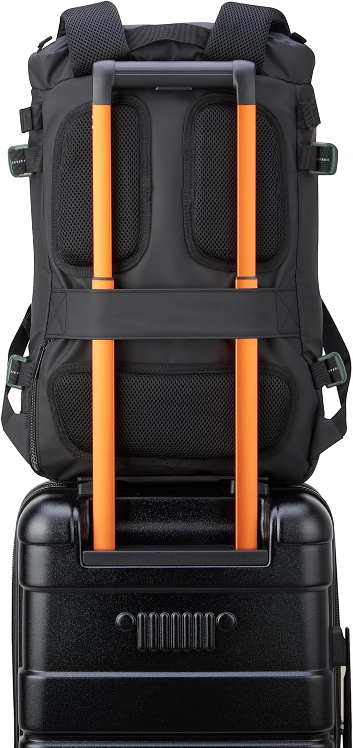 Jeep JS013C Cylindrical Travel Backpack, Black, 17" Laptop - Image 7