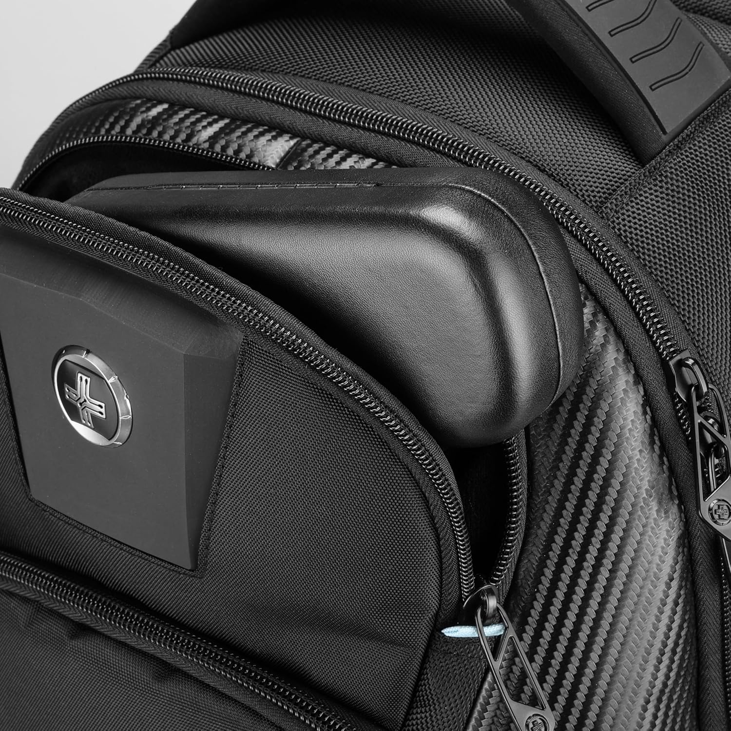 Swissdigital Design TSA Business Laptop Backpack for Men, Large Capacity Travel Backpack with Apple Find My Network and USB Charging Port Tech Backpacks Fits 17 Inch Computer Black| SD1643FB-01 - Image 8